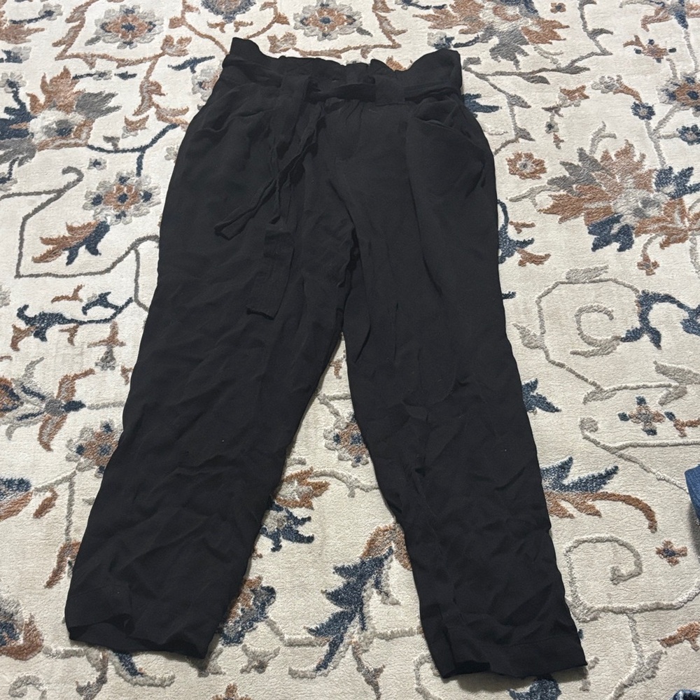 Guess Black Cropped Pants